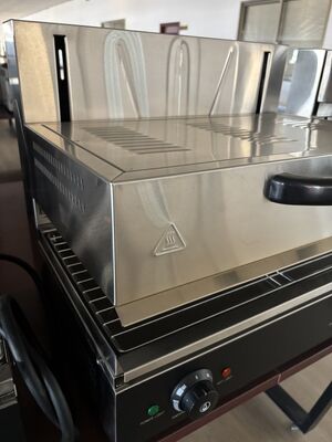 Heavy-Duty Commercial Electric Salamander Oven with Lift-Up Design, 220V-240V Voltage & 4kW Heating Power for High-Volume Food Preparation